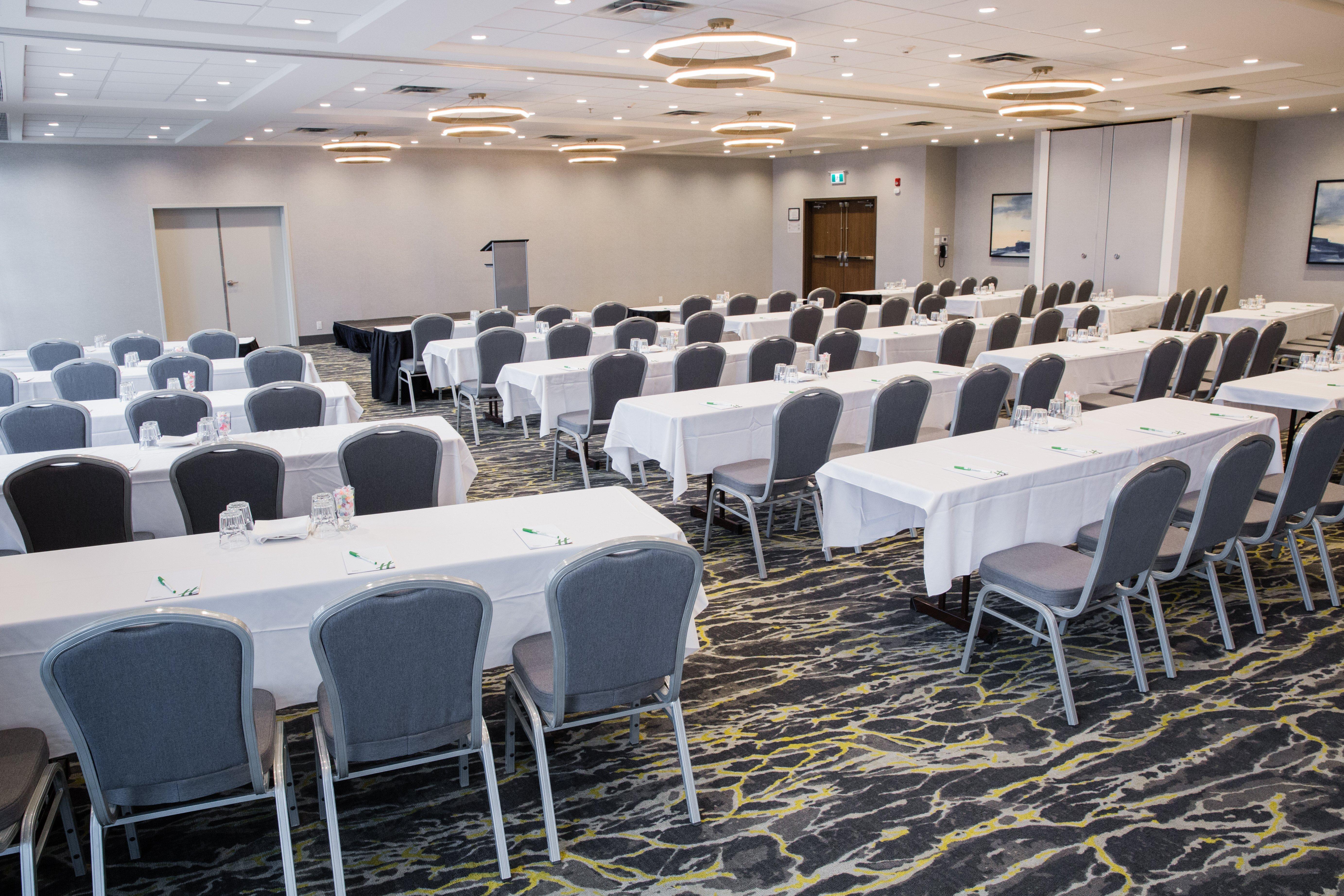 Holiday Inn Calgary South Conference Center Exteriér fotografie